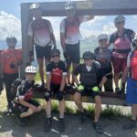 10 BikerInnen passen gut in den Rahmen