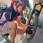 Michael bei der täglichen Bikekontrolle